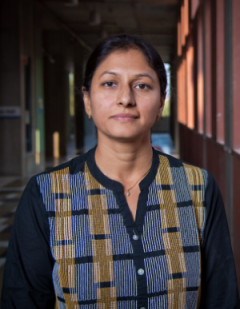 Aditi Singhal, Associate Professor | Ahmedabad University