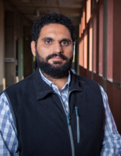 Mazad Zaveri, Associate Professor | Ahmedabad University