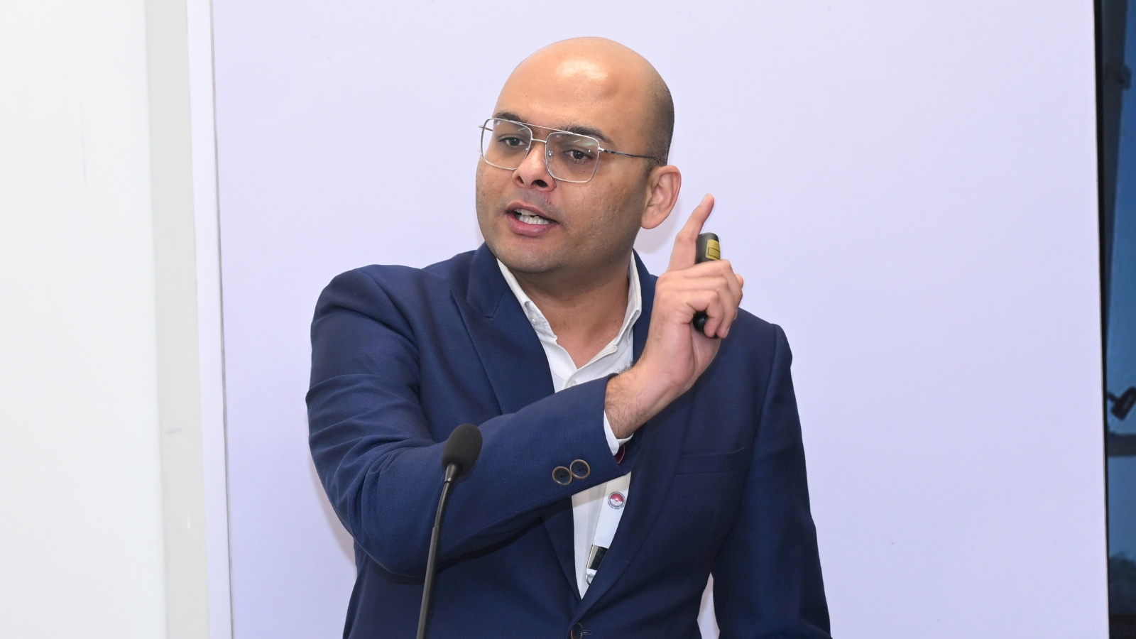 Manil Agarwal, Ahmedabad University