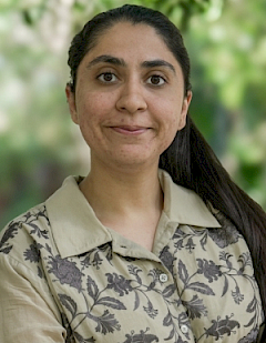 Esha Tomar, Fellow