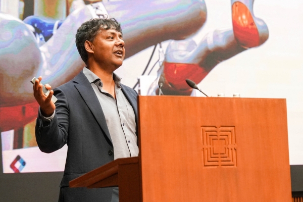 Professor Sethu Vijayakumar